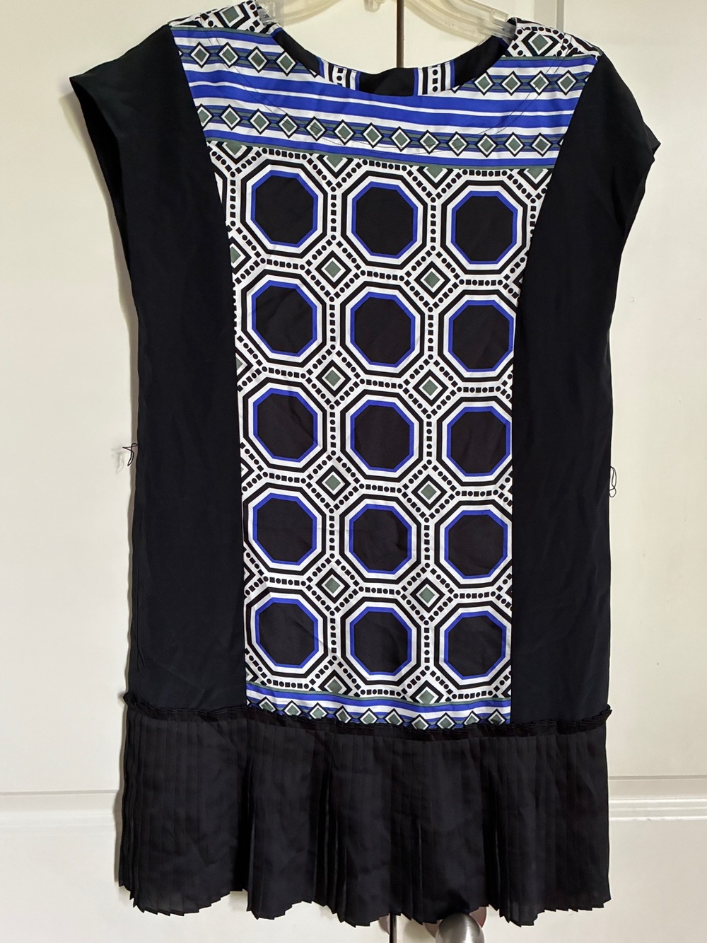 Ali Ro Silk Dress with Blue & White Geometric Panel & pleated ruffle bottom, 6